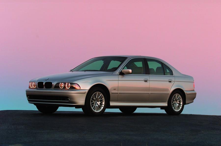  BMW 5-Series 2001 года  (фото 19 из 33)